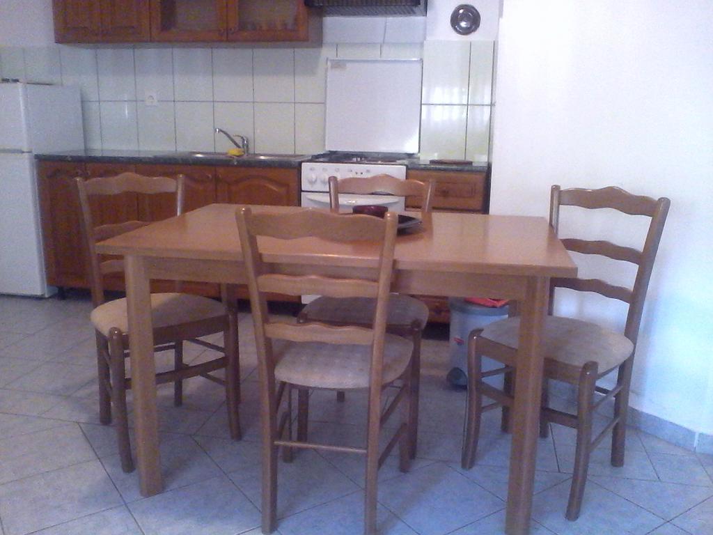 Apartments Malinska-Kajkic Ngoại thất bức ảnh